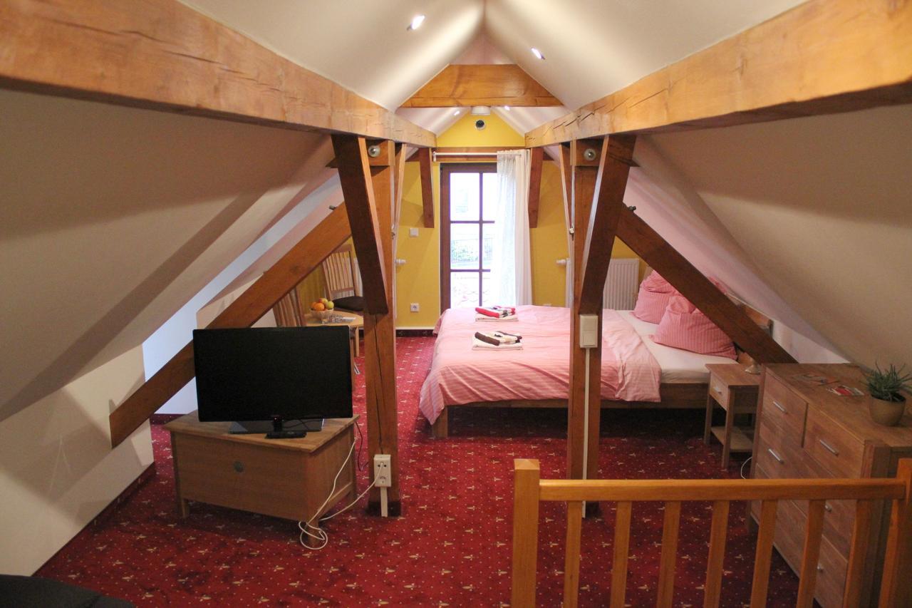 "Altjessen 57" Hotell Pirna Exteriör bild